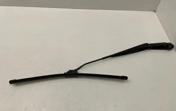 Windshield/front glass wiper blade