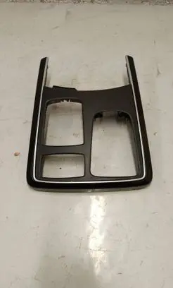Mercedes-Benz GLE (W166 - C292) Other center console (tunnel) element A1666800803