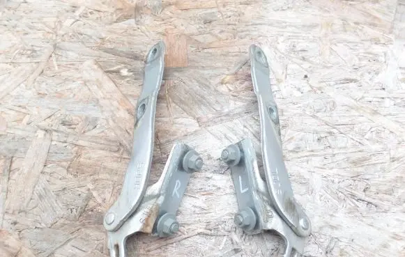 Honda FR-V Tailgate/trunk/boot tension spring 