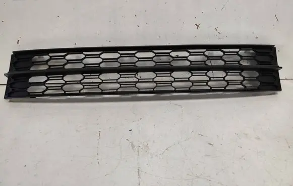 Skoda Octavia Mk3 (5E) Front bumper lower grill 5E0853677J 5E0853677J9B9