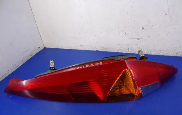 Fiat Punto (188) Rear/tail lights 46523769