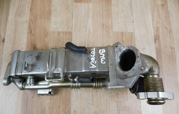 BMW 3 F30 F35 F31 EGR valve cooler 11718476993 8476993