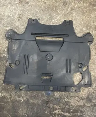 Audi A5 8T 8F Engine splash shield/under tray 8F0863822