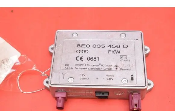 Audi Q7 4L Sound amplifier 8E0035456D