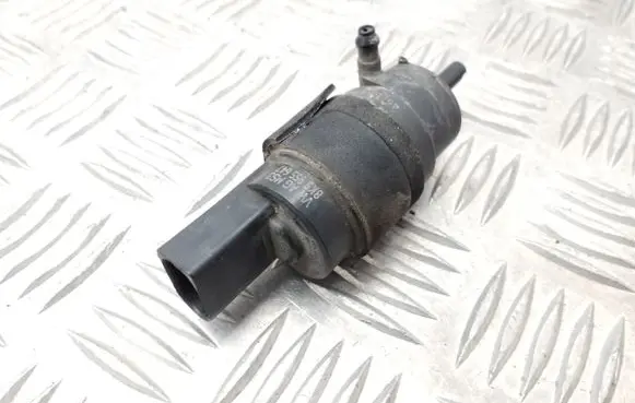 Audi A6 S6 C7 4G Windscreen/windshield washer pump 8K5955647