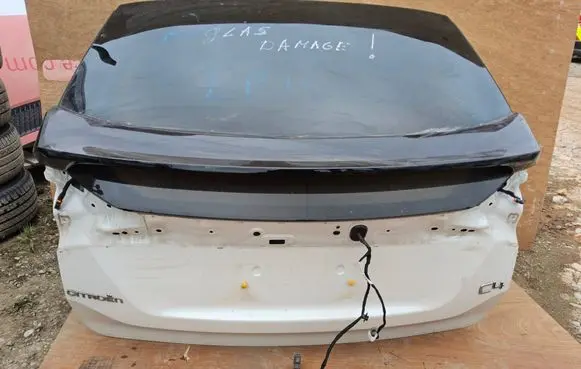 Citroen C4 III e-C4 Tailgate/trunk/boot lid 