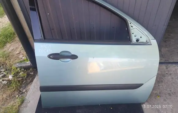 Ford Focus Front door 