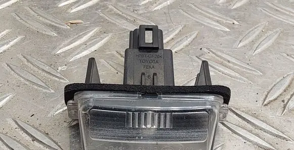 Toyota Yaris Number plate light