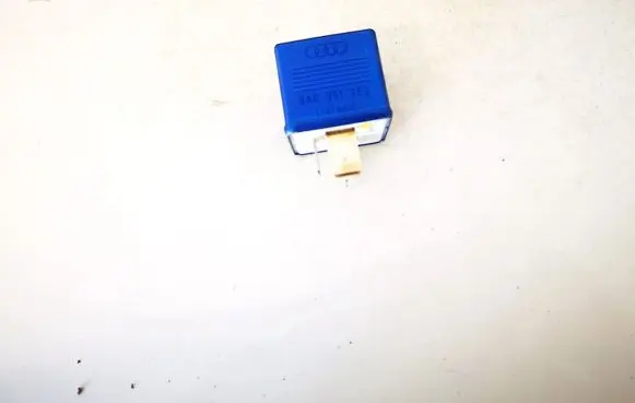 Audi A6 S6 C5 4B Other relay 8a0951253 899587