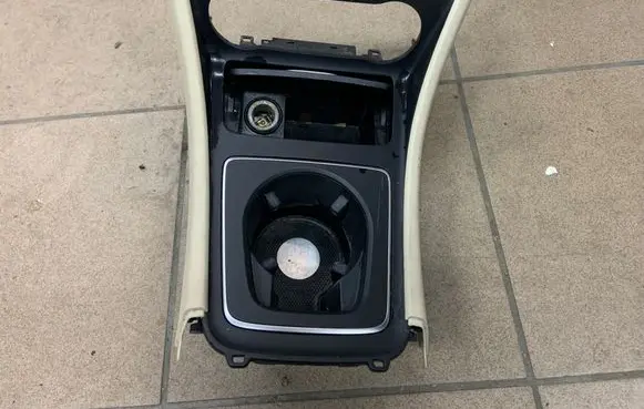 Mercedes-Benz GLA W156 Other center console (tunnel) element A1766809700 A1178101300