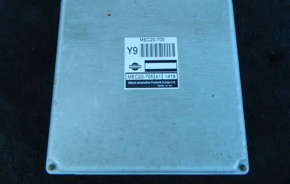Nissan Almera Tino Engine control unit/module MEC20705