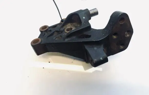 Toyota RAV 4 (XA40) Engine mounting bracket 123150R020 12315-0r020
