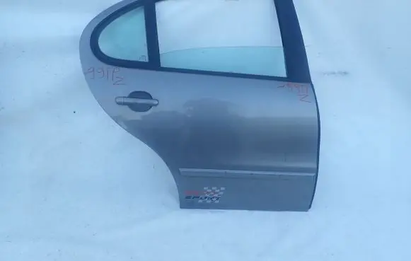 Seat Leon (1M) Rear door