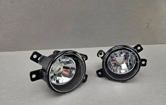 BMW X1 E84 Front fog light 2993525 2993526 63172993525