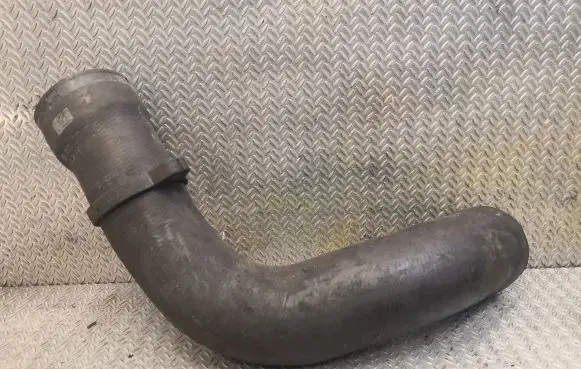 Audi TT Mk1 Intercooler hose/pipe 8L9145708F