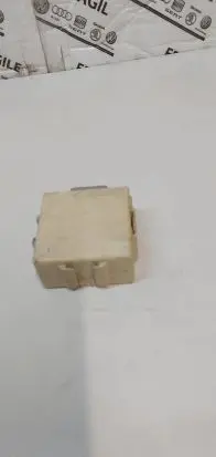 Toyota Granvia Light relay 8596920050 0689002090