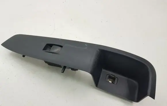 Citroen C-Crosser Electric window control switch 8608A061 SPC02733