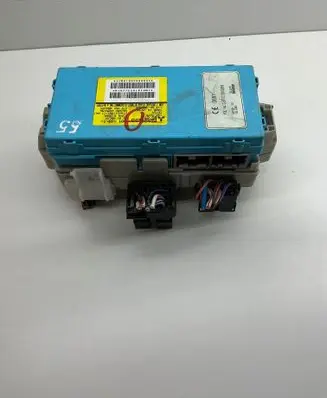 Mitsubishi Grandis Fuse module 1MR587655