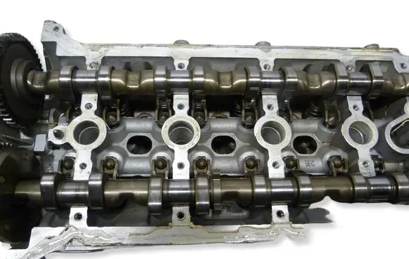 Volkswagen PASSAT CC Engine head 06H103373K