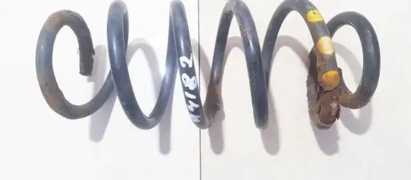 Toyota Auris 150 Rear coil spring