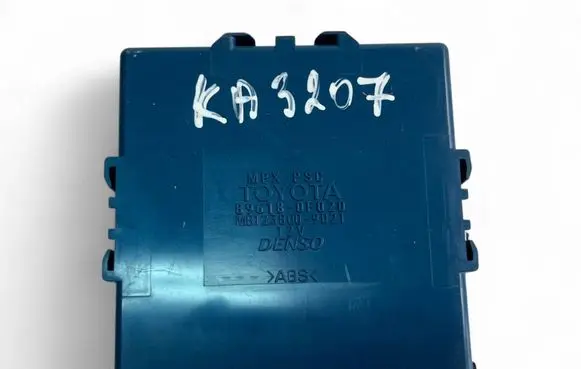 Toyota Corolla E120 E130 Other control units/modules 896180F020