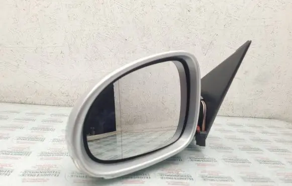 Volkswagen PASSAT B6 Front door electric wing mirror 3C0857933