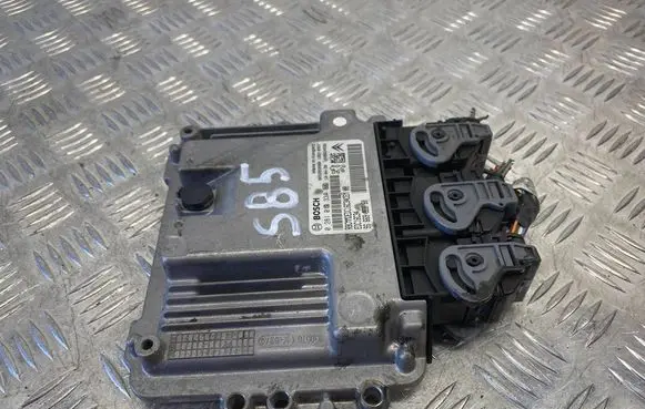 Peugeot 308 SW Engine control unit/module 9653958980 0281013334 9666986680