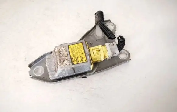Toyota Avensis Verso Airbag deployment crash/impact sensor 8983044010