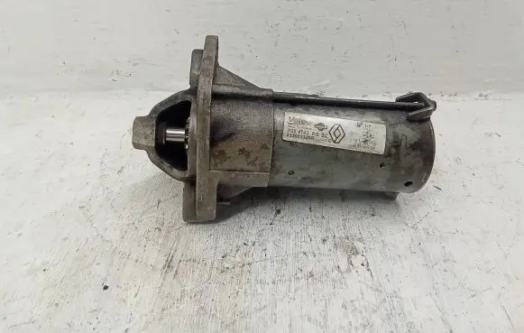 Renault Kangoo II Starter motor 233003329R 3G54743PG3C TS12E9
