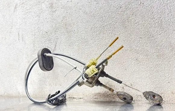 Opel Vectra C Gear shift cable linkage 9126567 EB089R