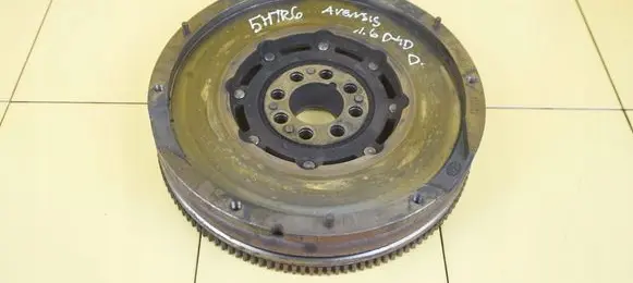 Toyota Avensis T270 Dual mass flywheel 134500X020 N47C16A