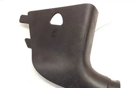Foot area side trim