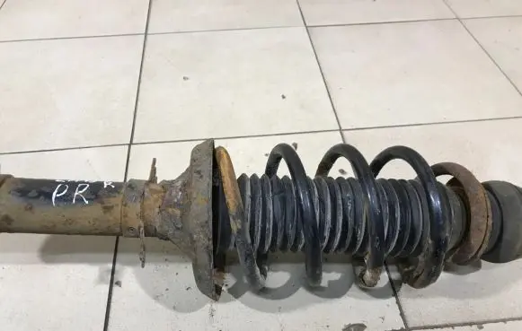 Volkswagen Golf IV Front shock absorber with coil spring