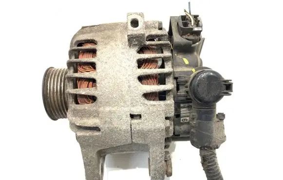Hyundai ix35 Generator/alternator 373002B600