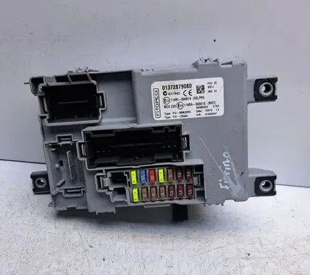 Peugeot Bipper Fuse box cover 01372879080