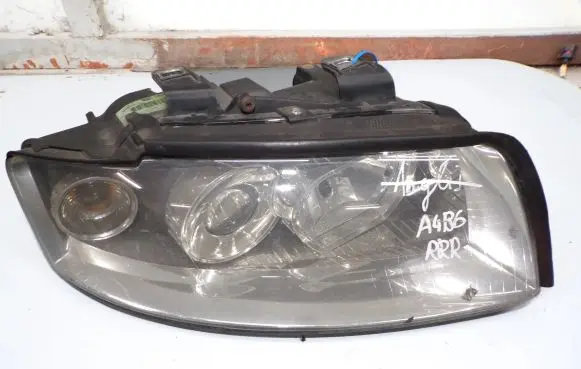 Audi A4 S4 B6 8E 8H Headlight/headlamp 8E0941004G