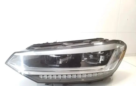 Volkswagen Touran III Headlight/headlamp 5TB941081A 8V0907399B 7PP941571AB