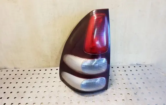Toyota Land Cruiser (J120) Rear/tail lights