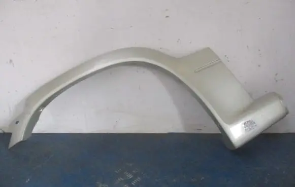 Suzuki Vitara (ET/TA) Front bodywork piece 