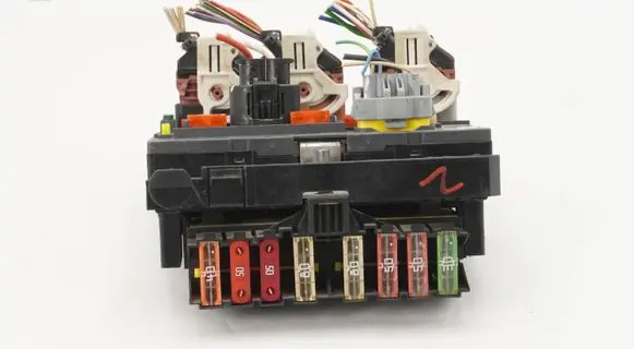 Peugeot 308 BSM Control unit 9675878480