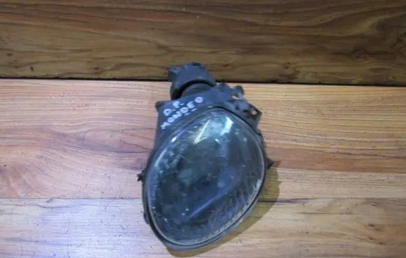 Ford Mondeo MK II Front fog light