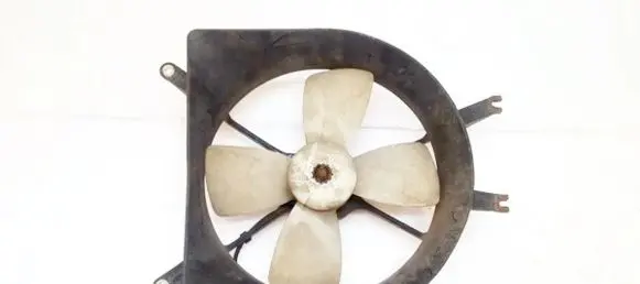 Honda Civic Radiator cooling fan shroud
