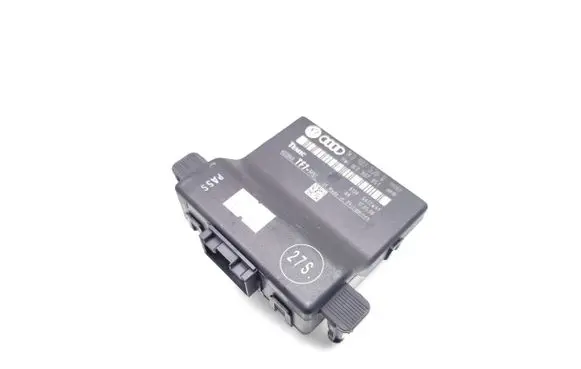 Audi A3 S3 8P Gateway control module 1K0907530Q 1K0907951
