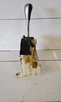 Hyundai Santa Fe Gear shifter/selector 467002B220