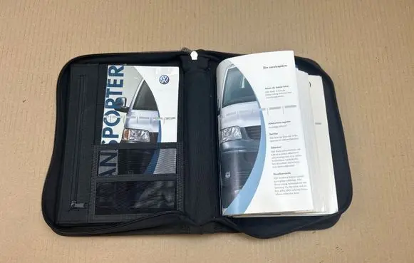 Volkswagen Transporter - Caravelle T5 Owners service history hand book