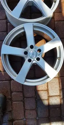 Nissan Murano Z51 R18 alloy rim 