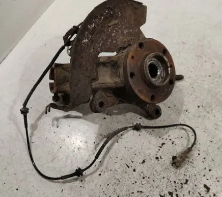 Peugeot 607 Front wheel hub spindle knuckle