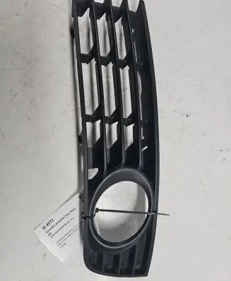 Audi A4 S4 B6 8E 8H Front bumper lower grill 8E0807681