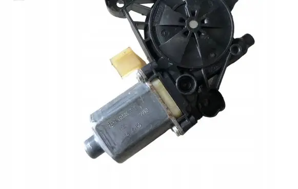Audi Q2 - Sliding door window regulator with motor 5Q0959802E