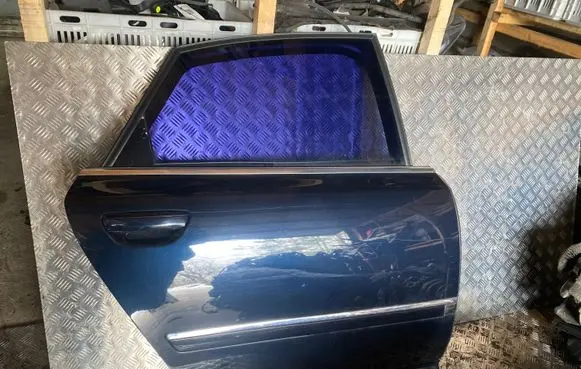 Audi A8 S8 D3 4E Rear door
